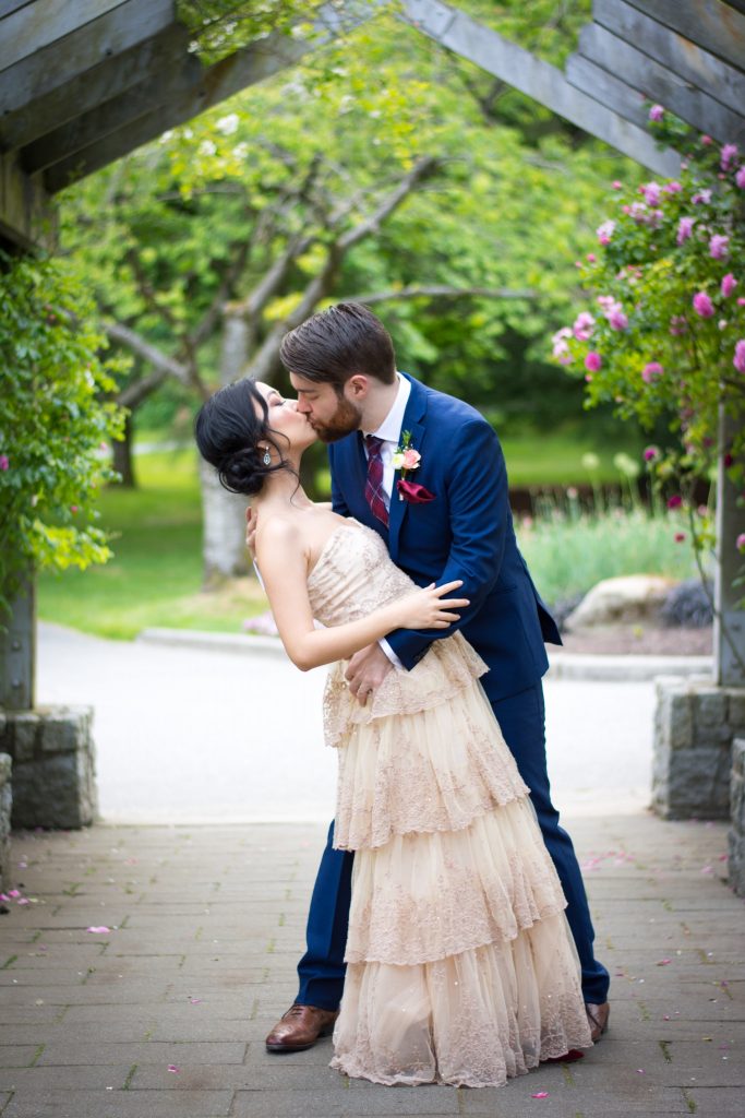 BHLDN ROSECLIFF GOWN SIMONS BLUE SUIT ROSE GARDEN VANCOUVER STANLEY PARK WEDDING PHOTO