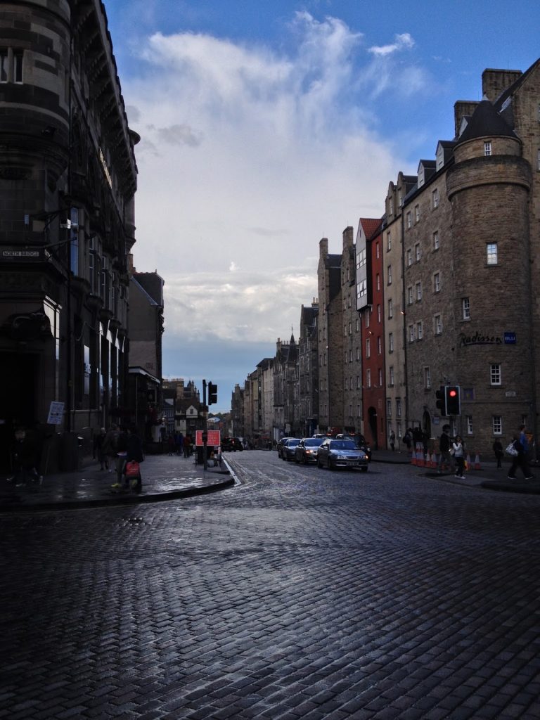 de3af-edinburgh2bscotland2bcobblestone2bstreet2btravel