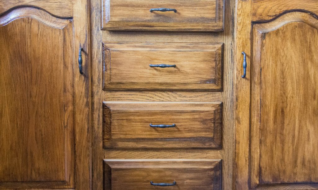 dark walnut Minwax wood stain after 1 Montreal lifestyle DIY blog