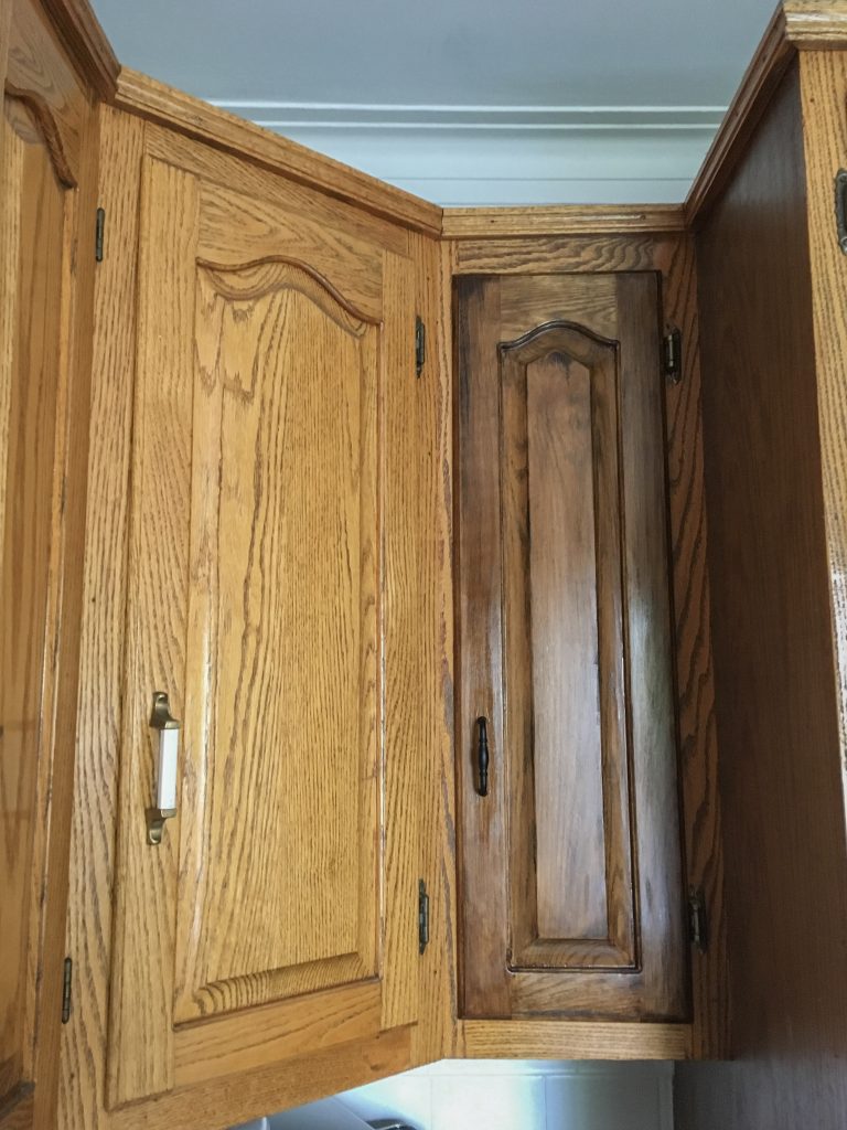 test door stain oak wood cabinets Montreal lifestyle DIY blog