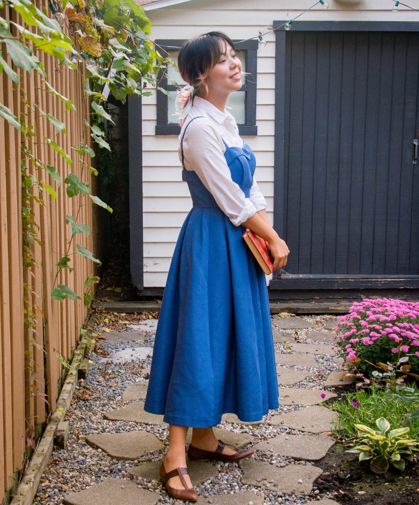 Belle blue dress Halloween costume Montreal fashion lifestyle beauty blog 1