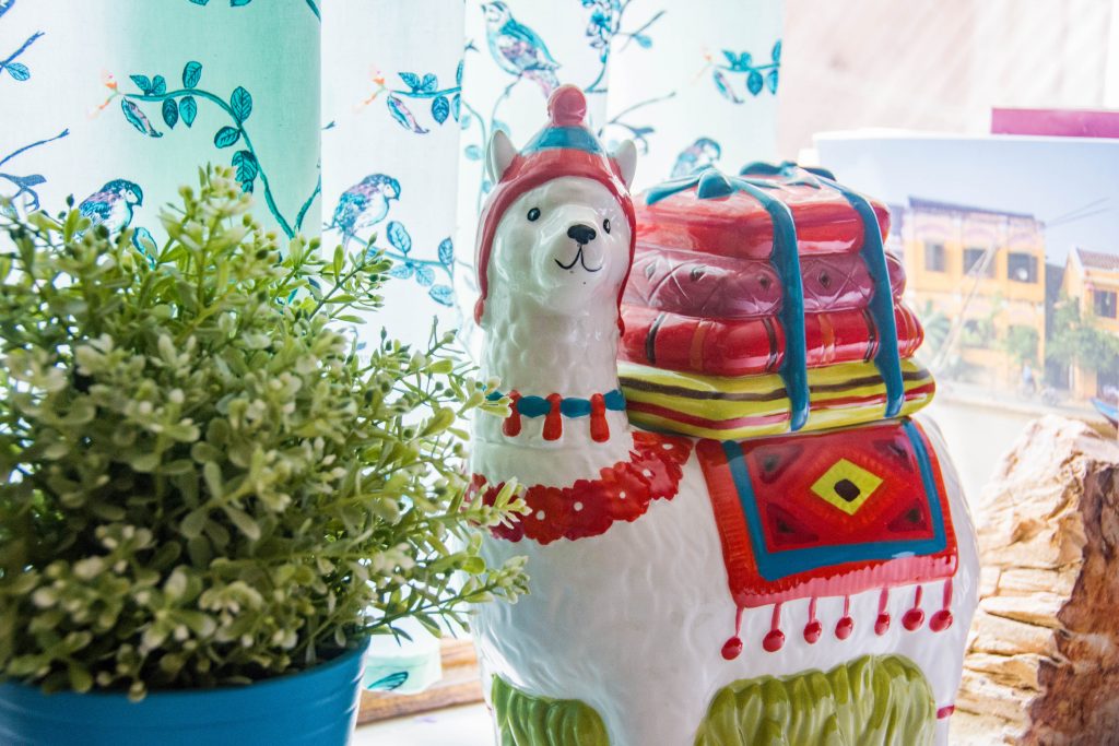 llama cookie jar Montreal DIY lifestyle blog budget kitchen remodel