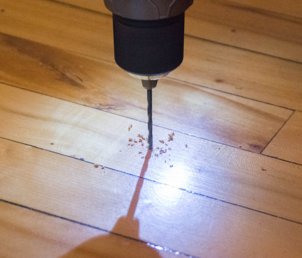 pre-drill hole DIY fix squeaky floor Montreal lifestyle blog