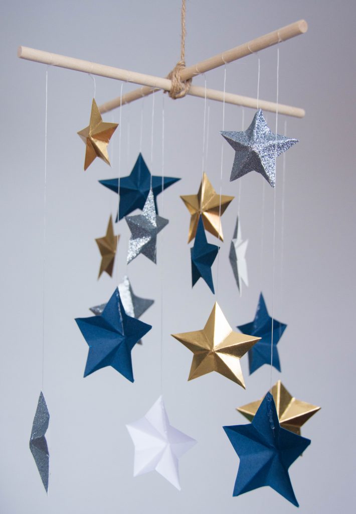 DIY 3D star mobile Montreal lifestyle blog 11