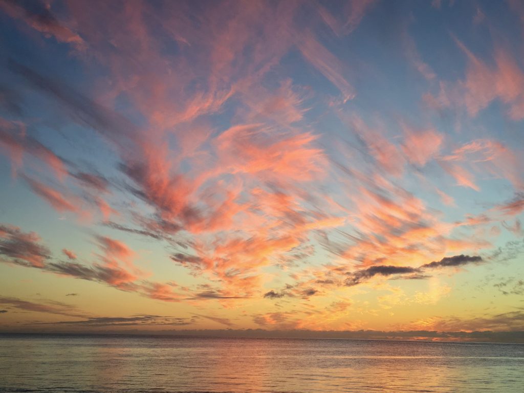 beach sunset The Big Island Hawaii baby bump babymoon Montreal fashion blog