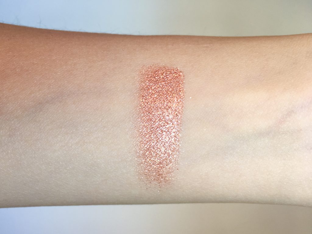 Hourglass Scattered Light Glitter Eyeshadow Blaze swatch Montreal fashion beauty lifestyle blog