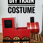 DIY toddler train Halloween costume Montreal lifestyle beauty fashion blog 1